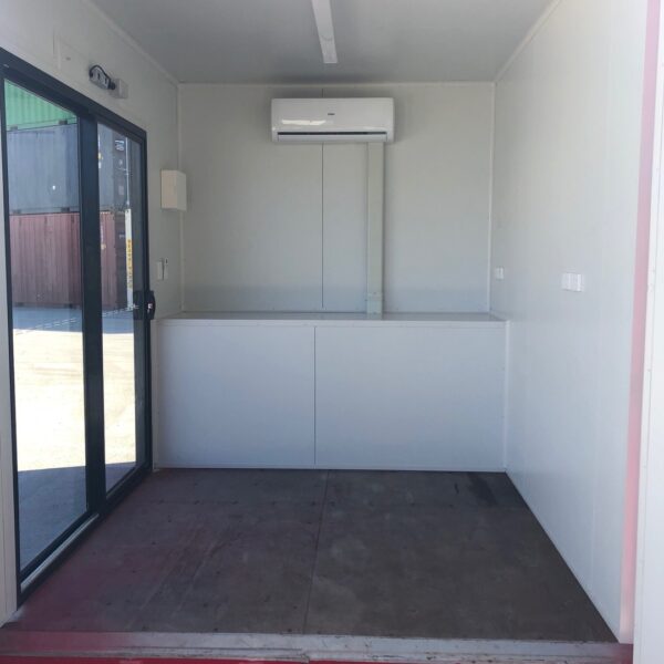 premiershippingcontainers_1623722817_2596297632043519332_4553681639-600×600